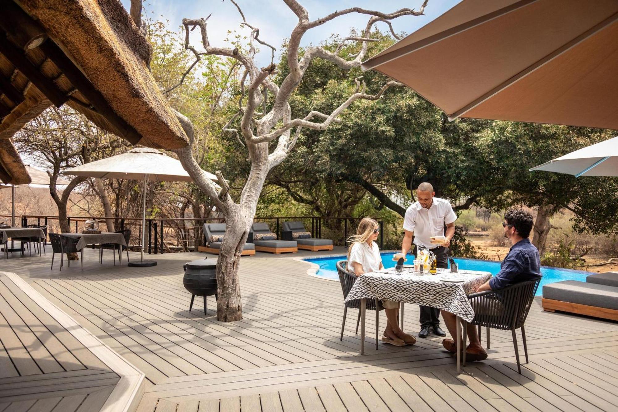 Tuningi Safari Lodge Мадікве-Ґейм-Резерв Екстер'єр фото
