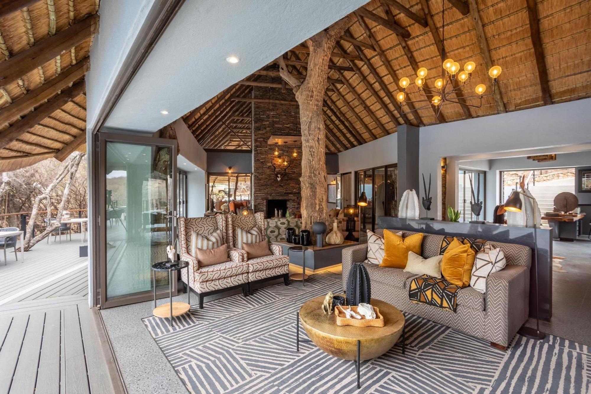 Tuningi Safari Lodge Мадікве-Ґейм-Резерв Екстер'єр фото