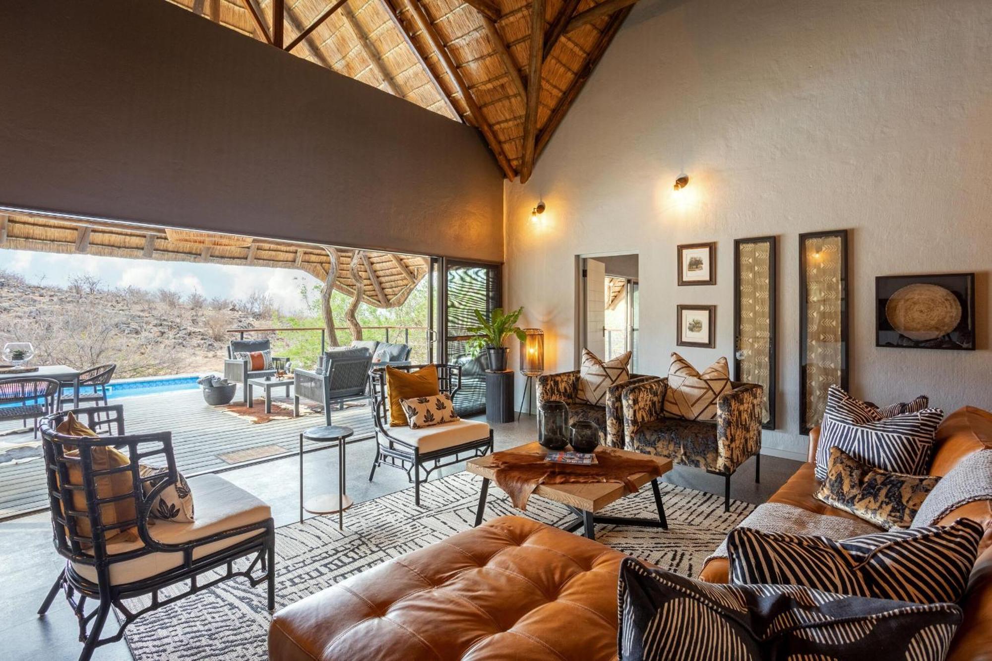 Tuningi Safari Lodge Мадікве-Ґейм-Резерв Екстер'єр фото