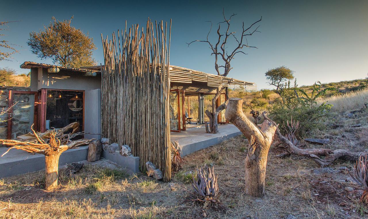 Tuningi Safari Lodge Мадікве-Ґейм-Резерв Екстер'єр фото
