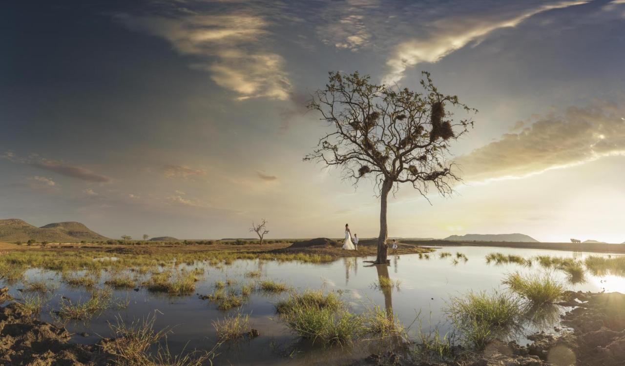 Tuningi Safari Lodge Мадікве-Ґейм-Резерв Екстер'єр фото