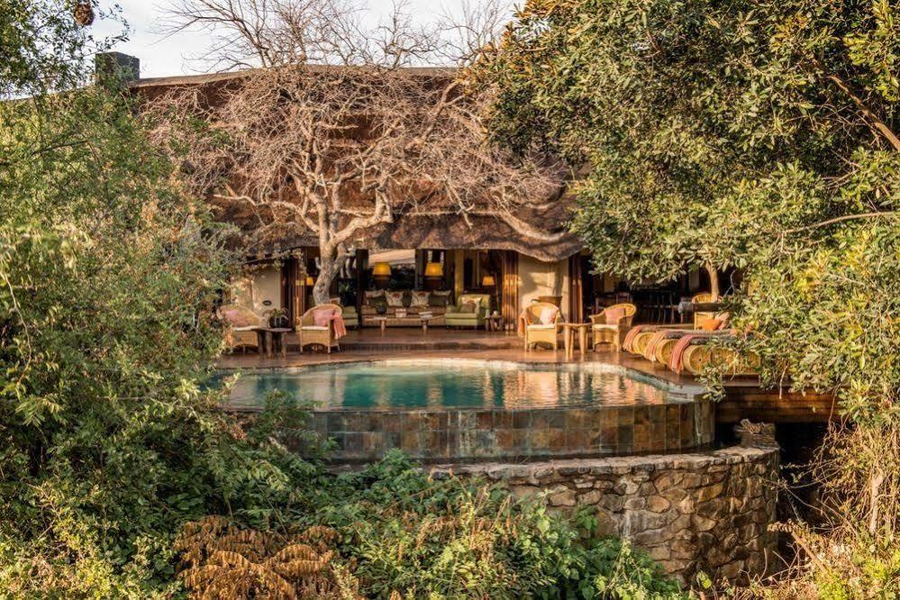 Tuningi Safari Lodge Мадікве-Ґейм-Резерв Екстер'єр фото